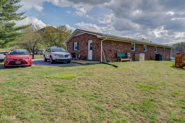 2686 Siam Road, Elizabethton, TN 37643