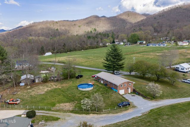 2686 Siam Road, Elizabethton, TN 37643