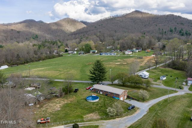 2686 Siam Road, Elizabethton, TN 37643