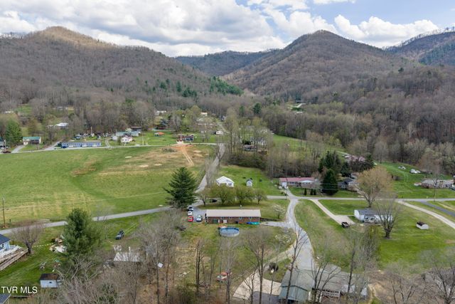2686 Siam Road, Elizabethton, TN 37643
