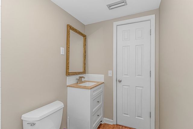 4247 Black Island Rd., Galivants Ferry, SC 29544