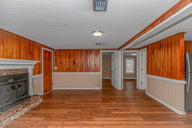 4247 Black Island Rd., Galivants Ferry, SC 29544