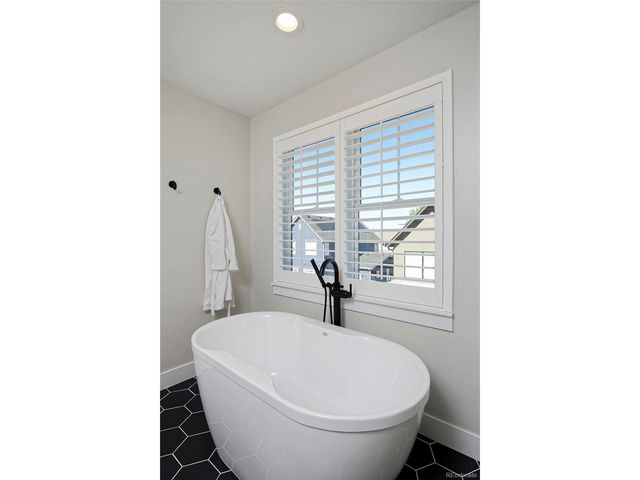 741 Saint Andrews Ln, Louisville, CO 80027