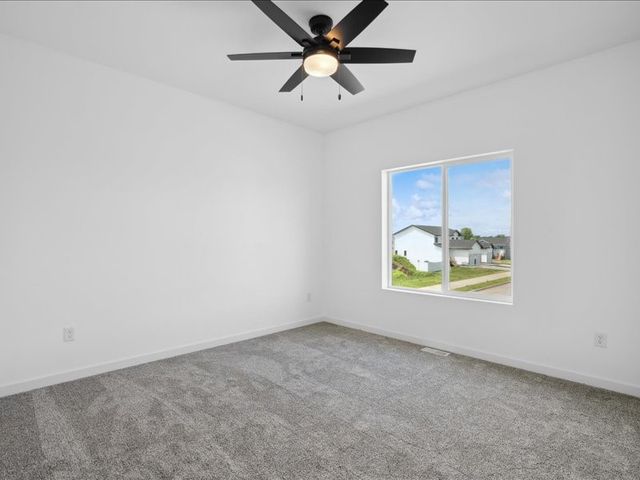 3107 Ginkgo Lane, Muscatine, IA 52761