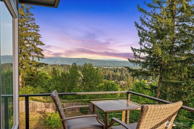 1852 N Columbia Ridge Way, Washougal, WA 98671