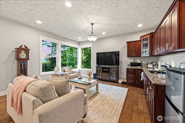 1852 N Columbia Ridge Way, Washougal, WA 98671