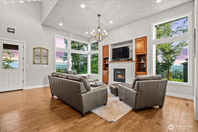 1852 N Columbia Ridge Way, Washougal, WA 98671