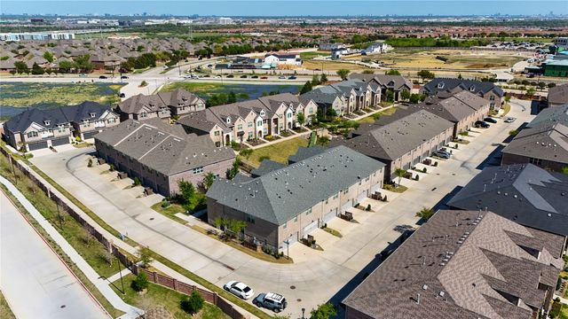 631 Cobblestone Lane, Irving, TX 75039