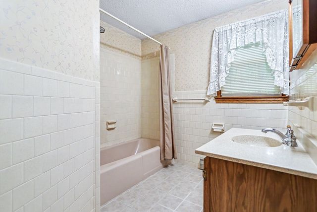 30 Sugar Hill Circle, Methuen, MA 01844