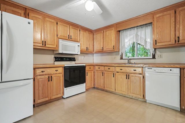 30 Sugar Hill Circle, Methuen, MA 01844