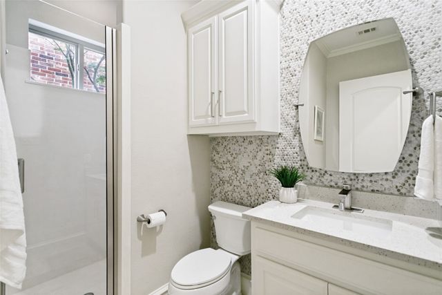 45 Secluded Pond Drive, Frisco, TX 75034