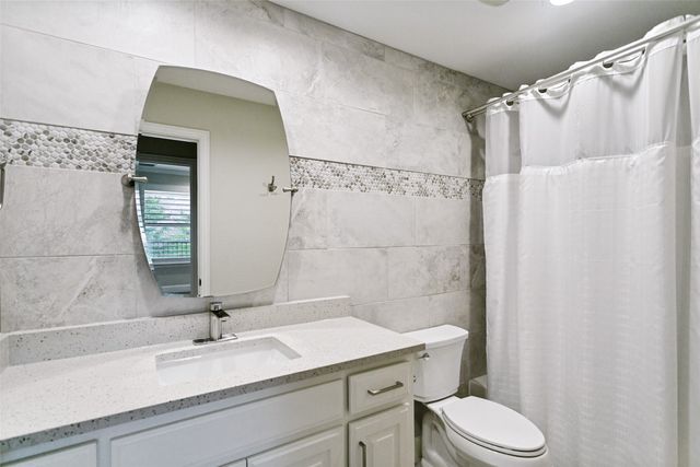 45 Secluded Pond Drive, Frisco, TX 75034