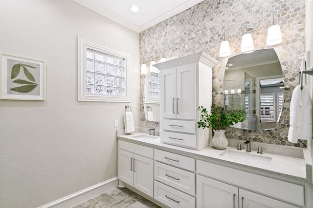 45 Secluded Pond Drive, Frisco, TX 75034