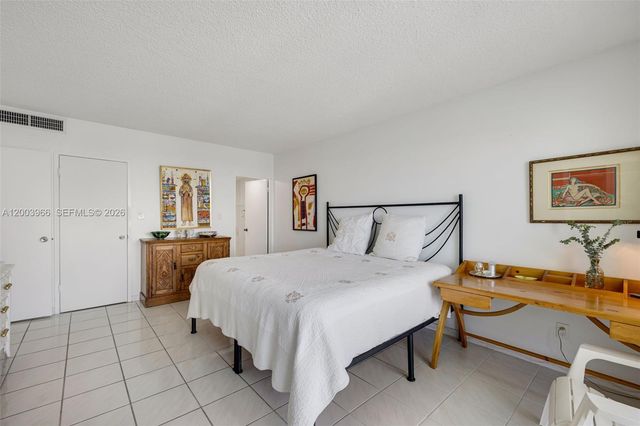 5401 Collins Ave 611, Miami Beach, FL 33140