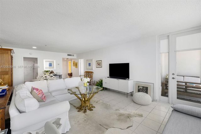 5401 Collins Ave 611, Miami Beach, FL 33140