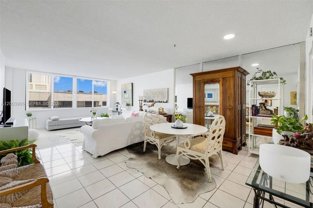 5401 Collins Ave 611, Miami Beach, FL 33140