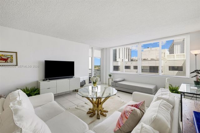 5401 Collins Ave 611, Miami Beach, FL 33140