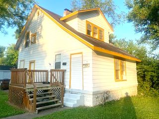 3824 W Hillcrest Avenue, Harrison Twp, OH 45406