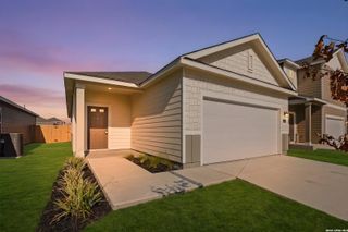 1117 King Eider, Adkins, TX 78101