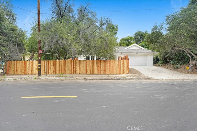 22323 Miranda Street, Woodland Hills, CA 91367