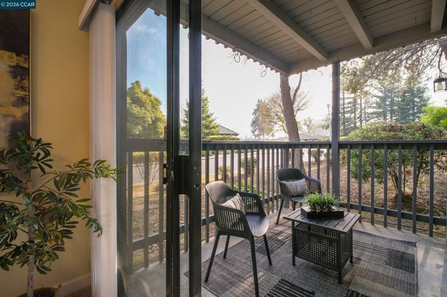 1487 Ashwood Drive, Martinez, CA 94553