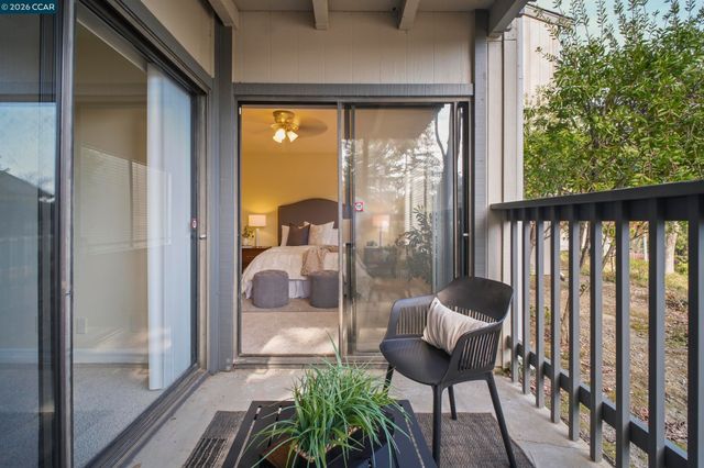 1487 Ashwood Drive, Martinez, CA 94553