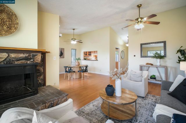 1487 Ashwood Drive, Martinez, CA 94553