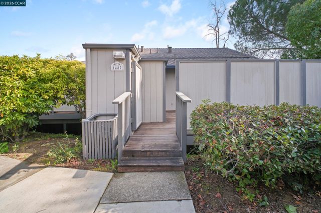 1487 Ashwood Drive, Martinez, CA 94553