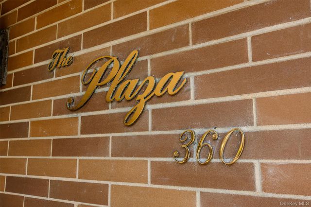 360 Central Avenue 128, Lawrence, NY 11559