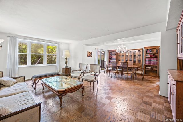 360 Central Avenue 128, Lawrence, NY 11559