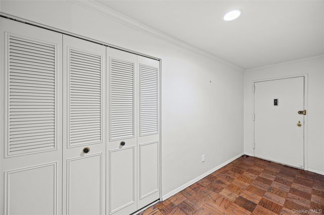 360 Central Avenue 128, Lawrence, NY 11559