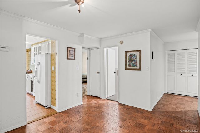 360 Central Avenue 128, Lawrence, NY 11559