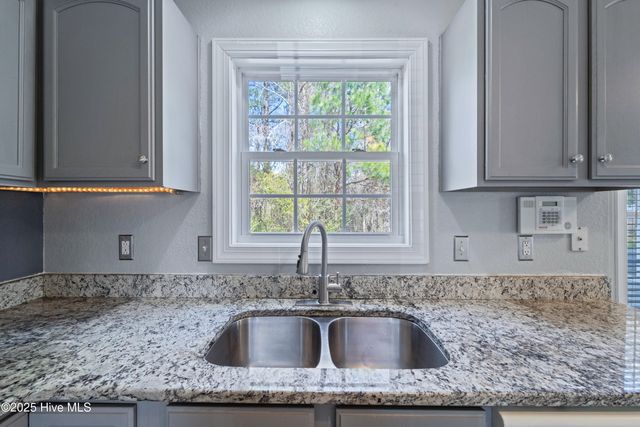 109 Trinity Drive, New Bern, NC 28560