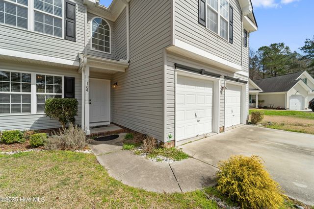 109 Trinity Drive, New Bern, NC 28560