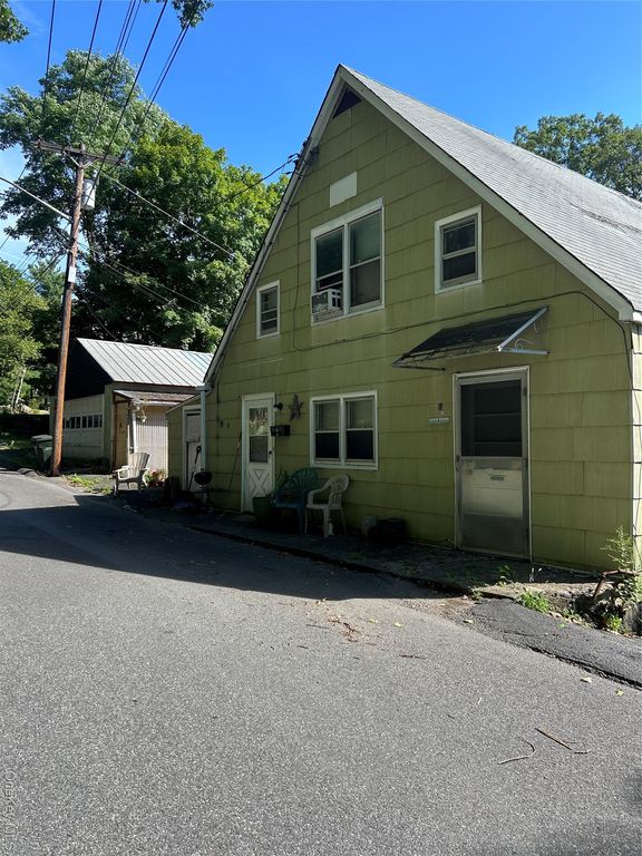 51 Mearns Avenue, Highland Falls, NY 10928