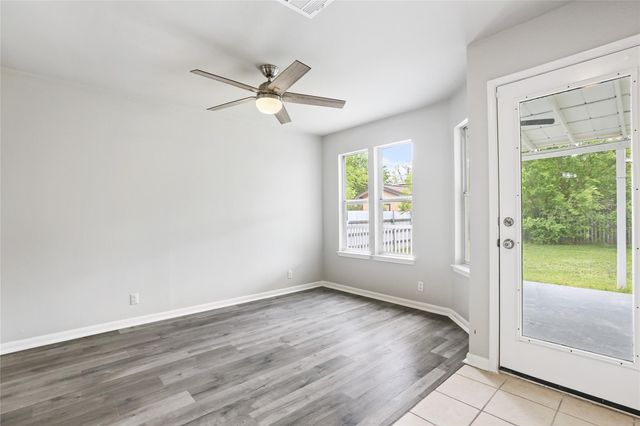 607 Sparkling Brook LN, Leander, TX 78641