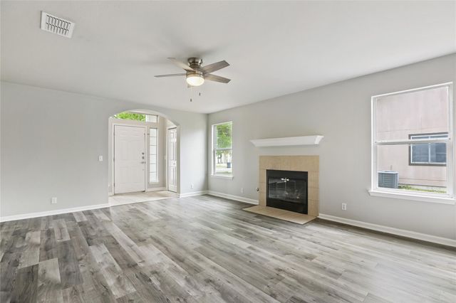 607 Sparkling Brook LN, Leander, TX 78641