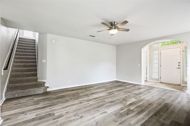 607 Sparkling Brook LN, Leander, TX 78641