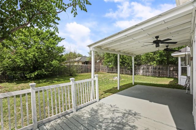 607 Sparkling Brook LN, Leander, TX 78641