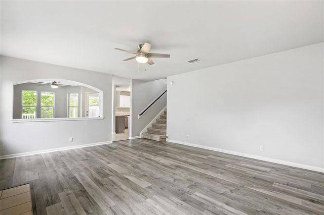 607 Sparkling Brook LN, Leander, TX 78641