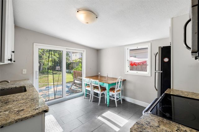 466 36TH AVENUE N, St Petersburg, FL 33704