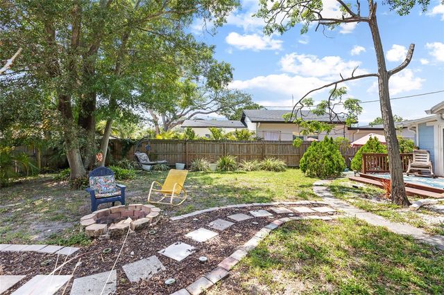 466 36TH AVENUE N, St Petersburg, FL 33704