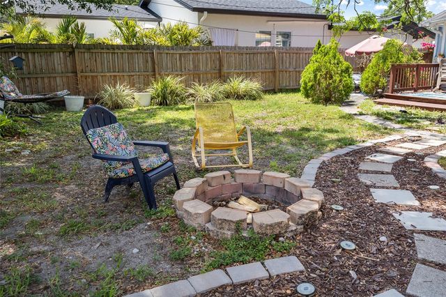 466 36TH AVENUE N, St Petersburg, FL 33704