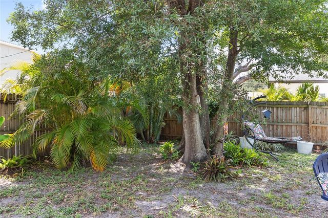 466 36TH AVENUE N, St Petersburg, FL 33704