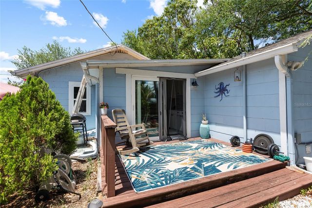 466 36TH AVENUE N, St Petersburg, FL 33704