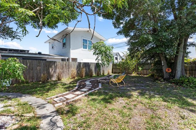 466 36TH AVENUE N, St Petersburg, FL 33704