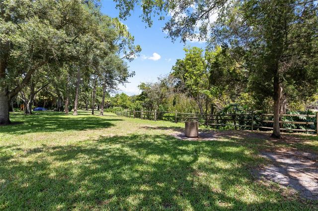 466 36TH AVENUE N, St Petersburg, FL 33704