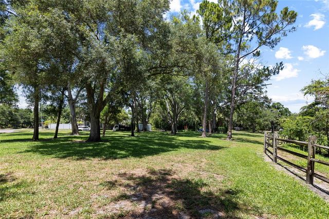 466 36TH AVENUE N, St Petersburg, FL 33704