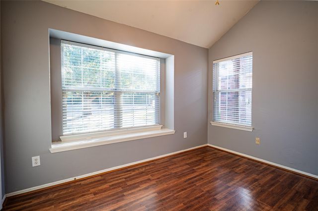 32102 Annice Lane, Pinehurst, TX 77362