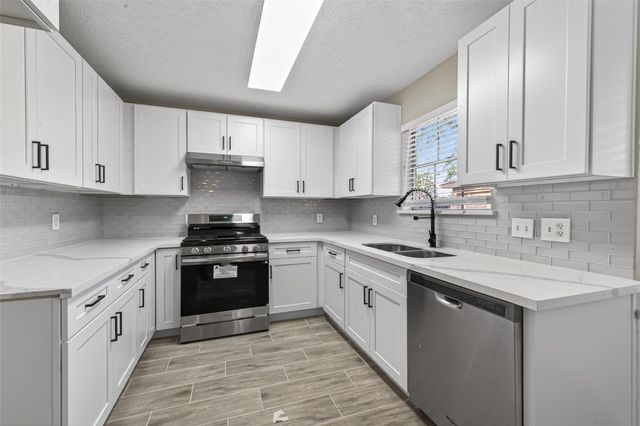 6038 Greenmont Drive, Houston, TX 77092